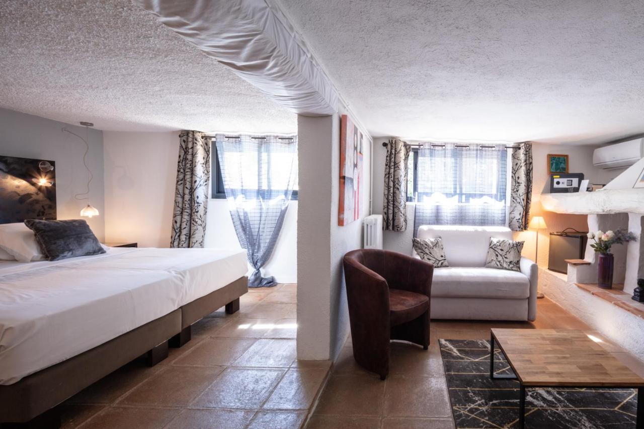 Casa9 Hotel Thuir Eksteriør billede